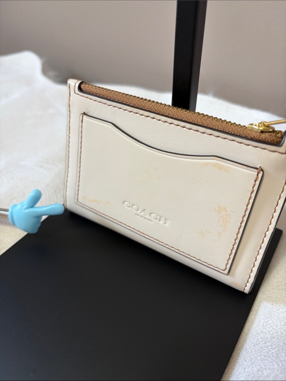 Coach Cream Leather Card Case with Rainbow Skate Logo - Picture 15 of 16